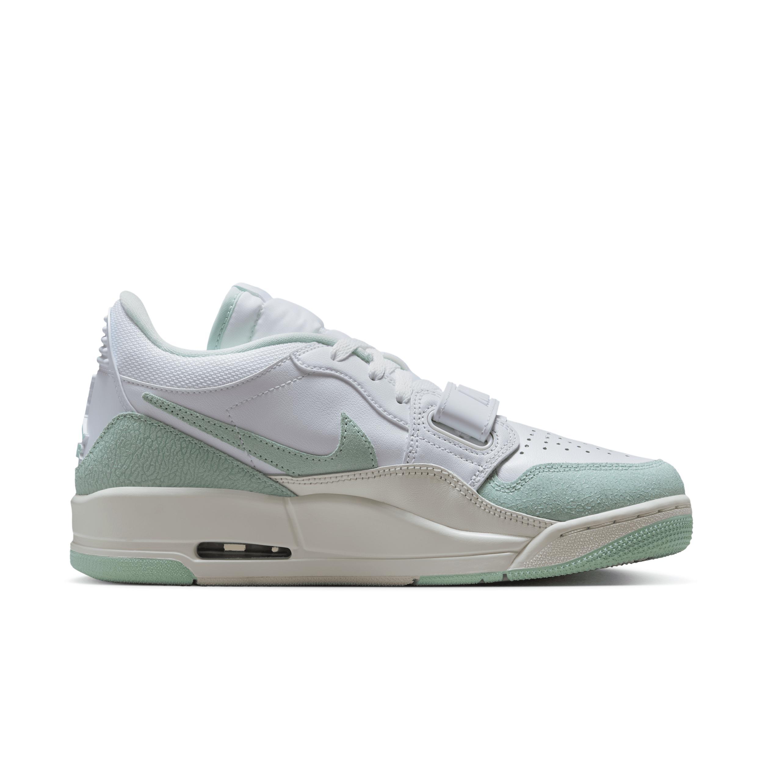 Air Jordan Legacy 312 Low Women's Shoes Product Image
