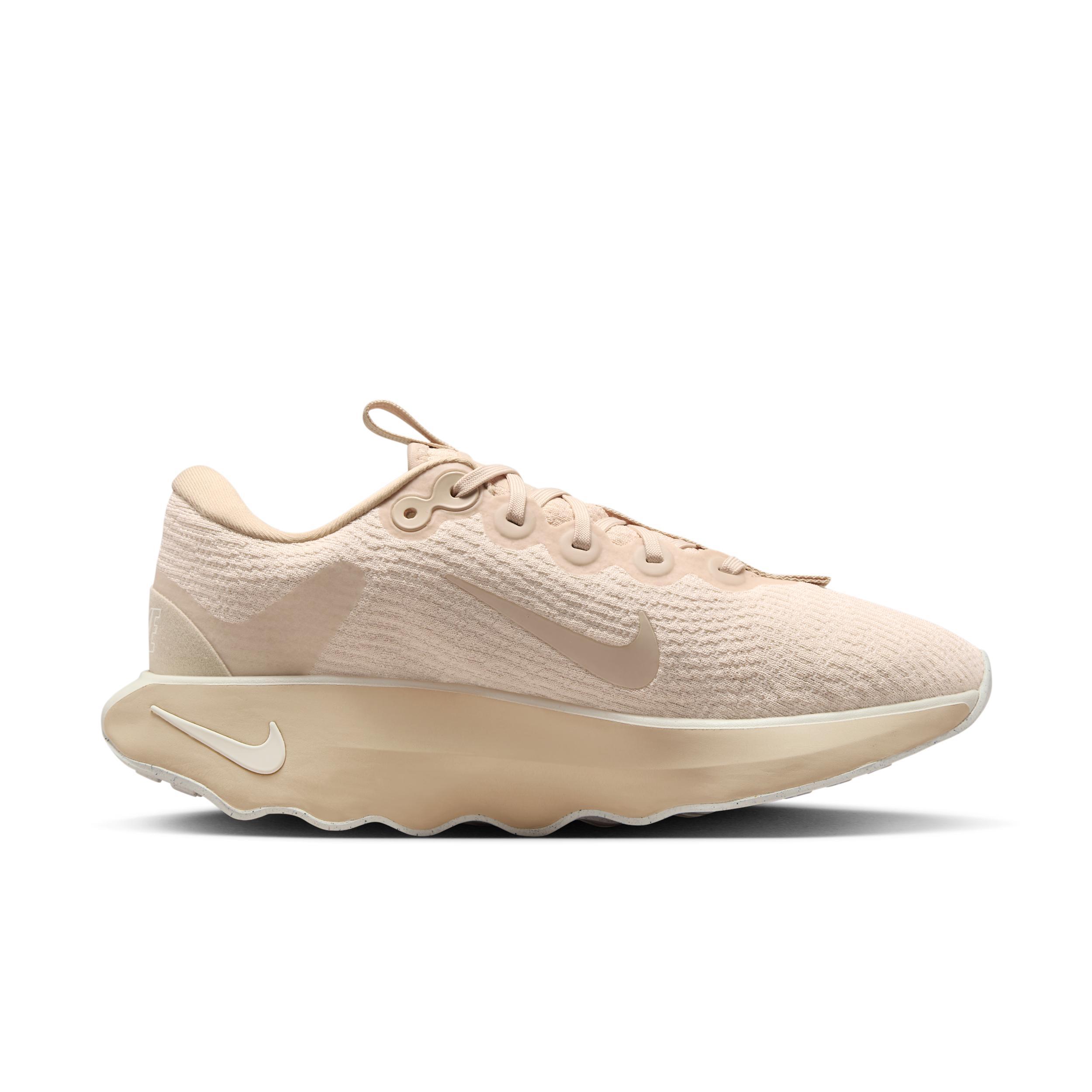 Nike Women's Motiva Walking Shoes Product Image