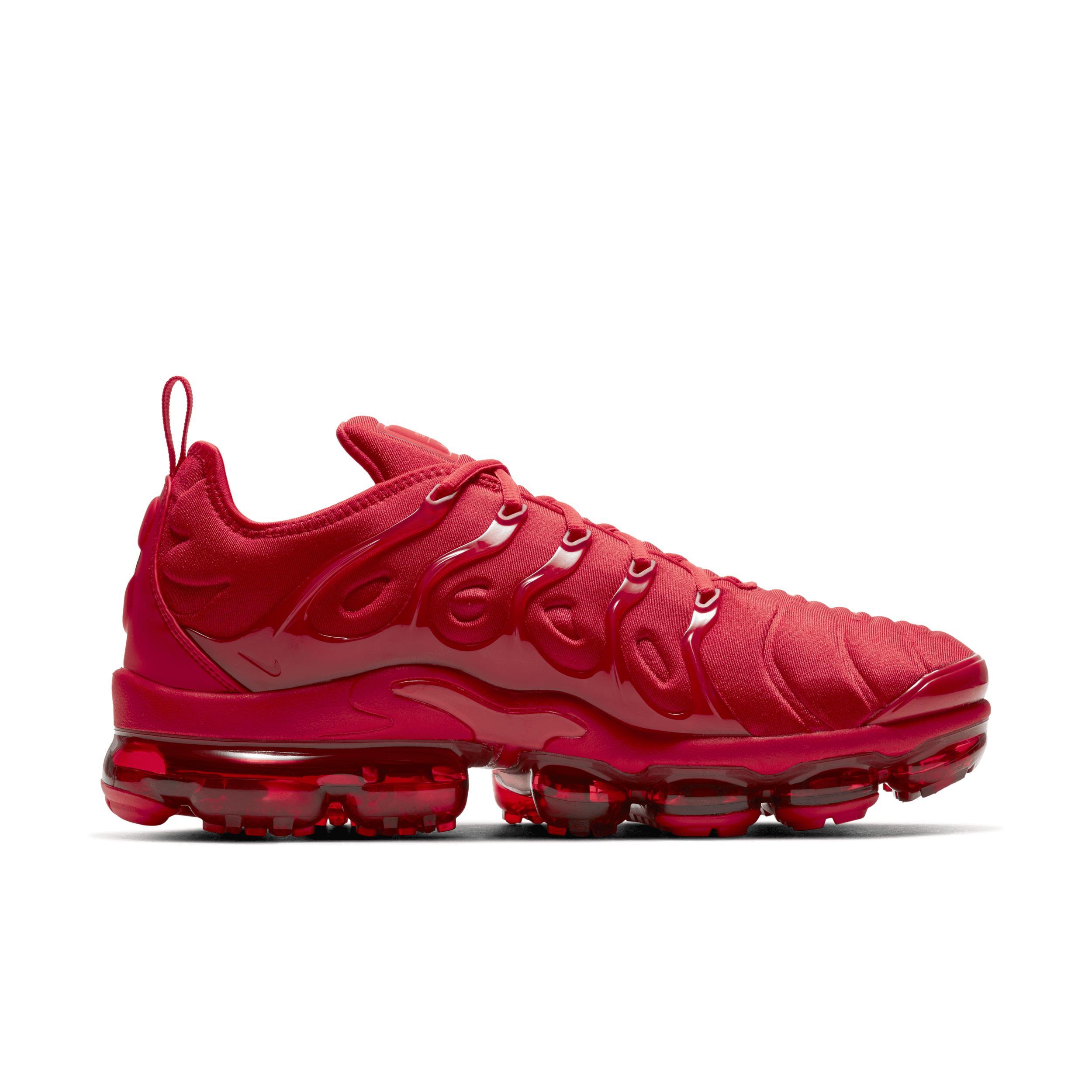 Nike Men's Air VaporMax Plus Shoes Product Image