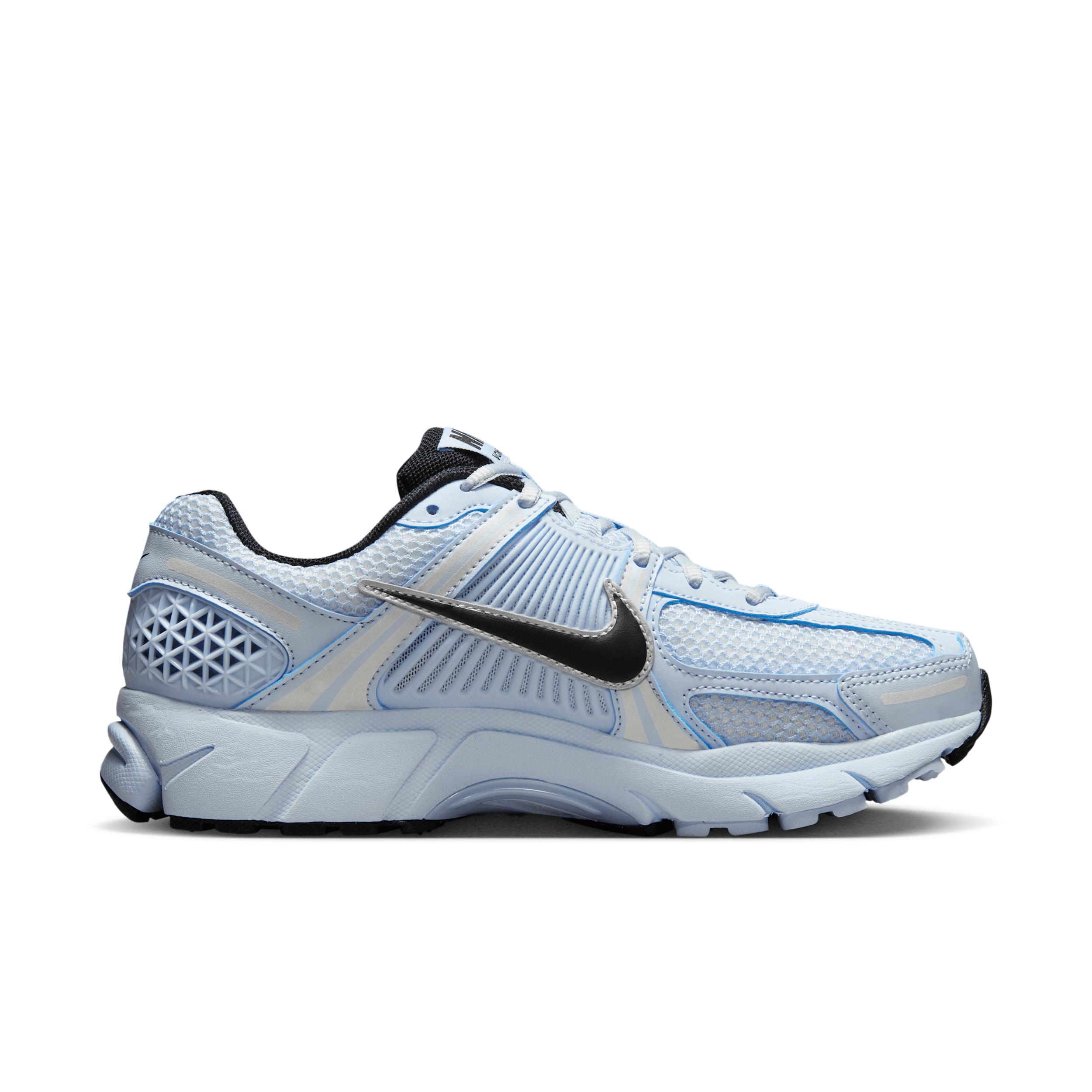 Nike Women's Zoom Vomero 5 Shoes Product Image