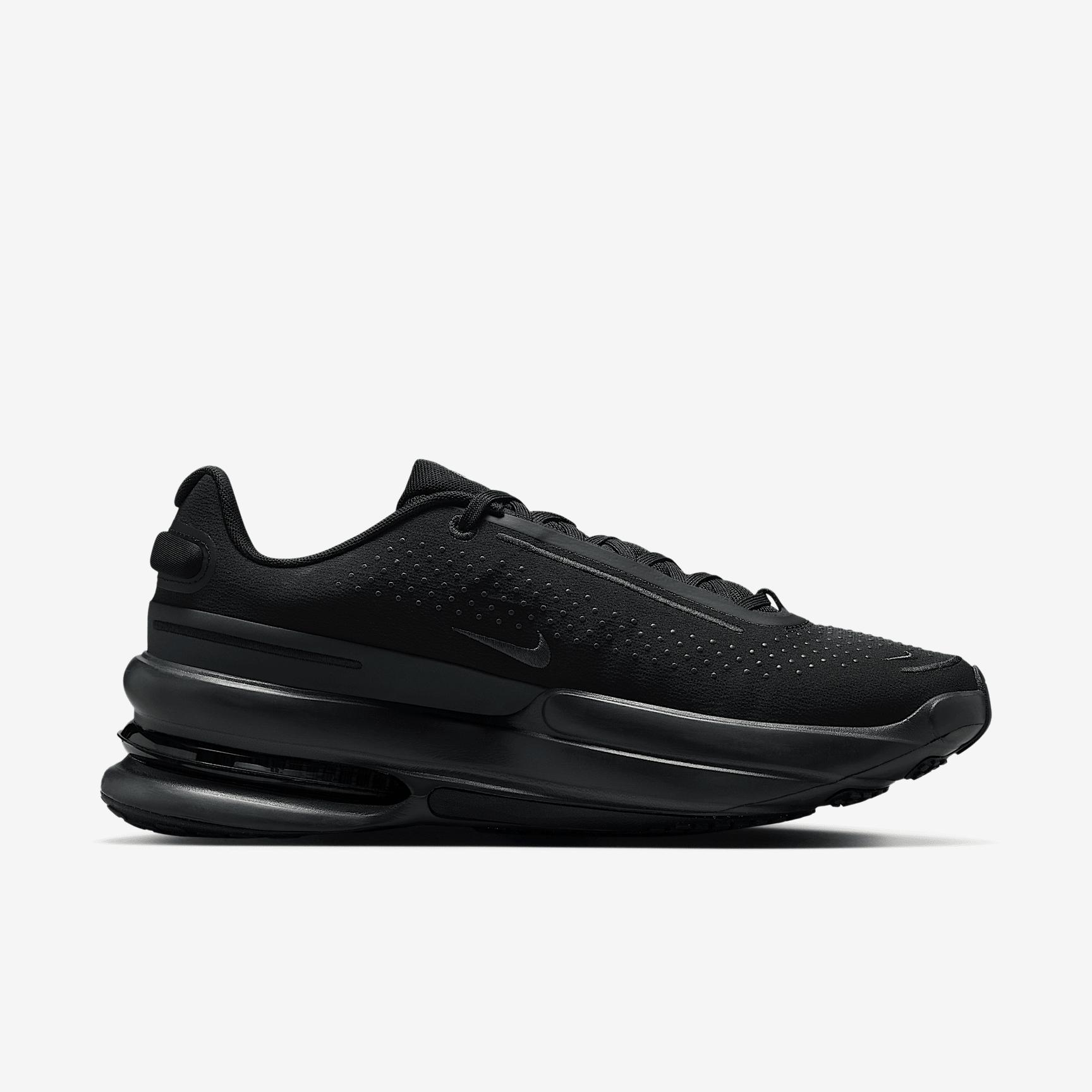 Nike Men's Air Zoom Upturn SC Shoes Product Image