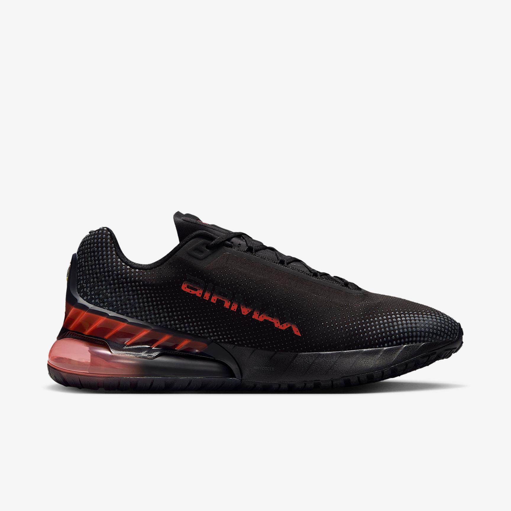 Nike Men's Air Max Phoenix Shoes Product Image