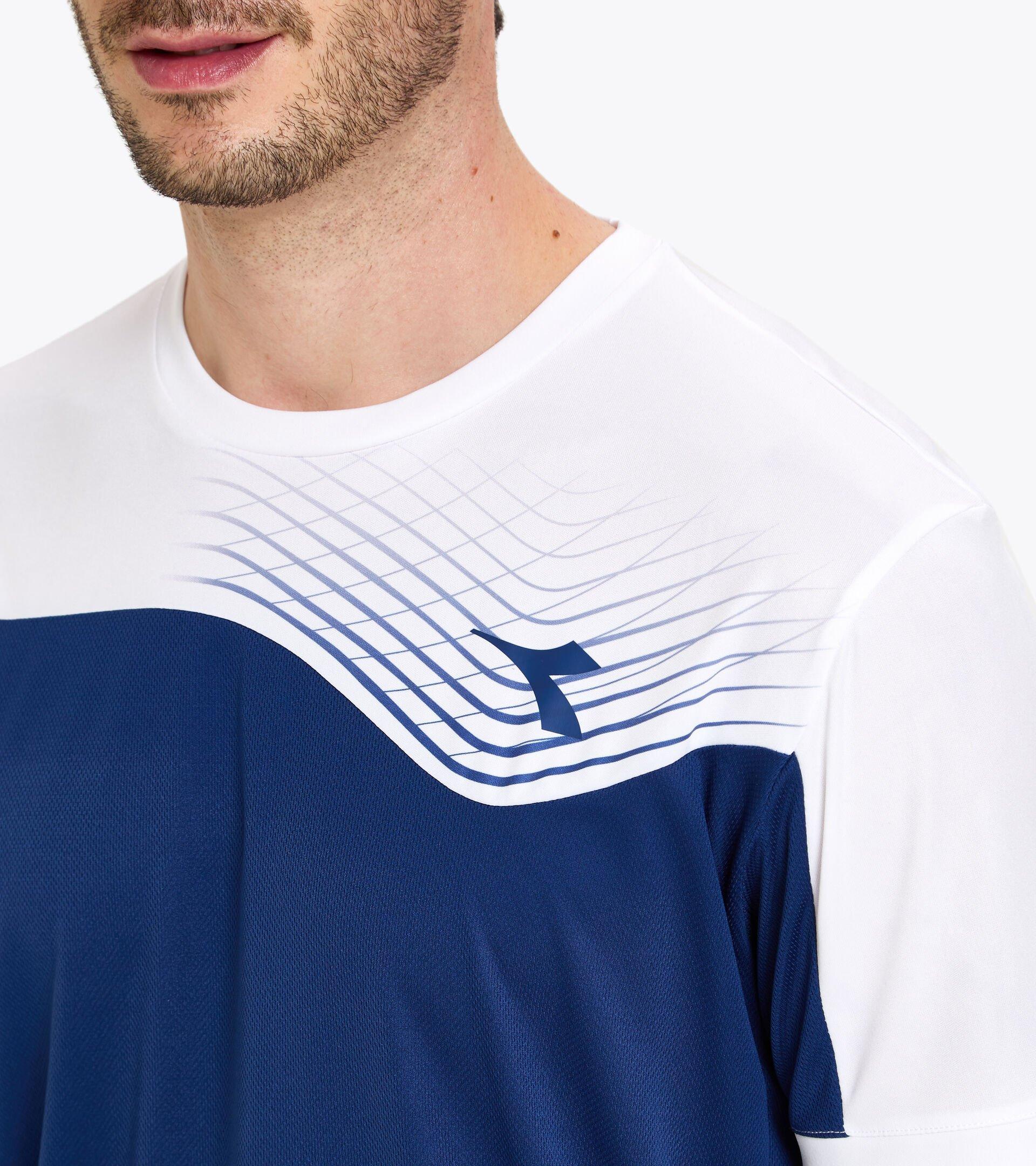 T-SHIRT COURT Product Image