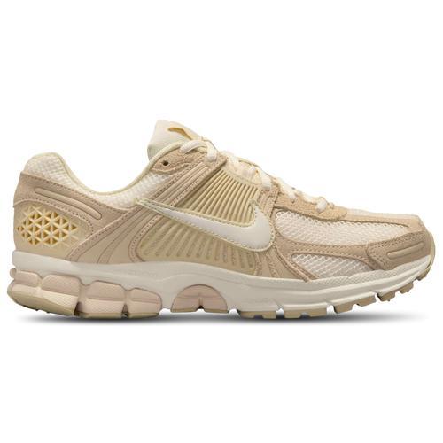 Nike Women's Zoom Vomero 5 Shoes Product Image