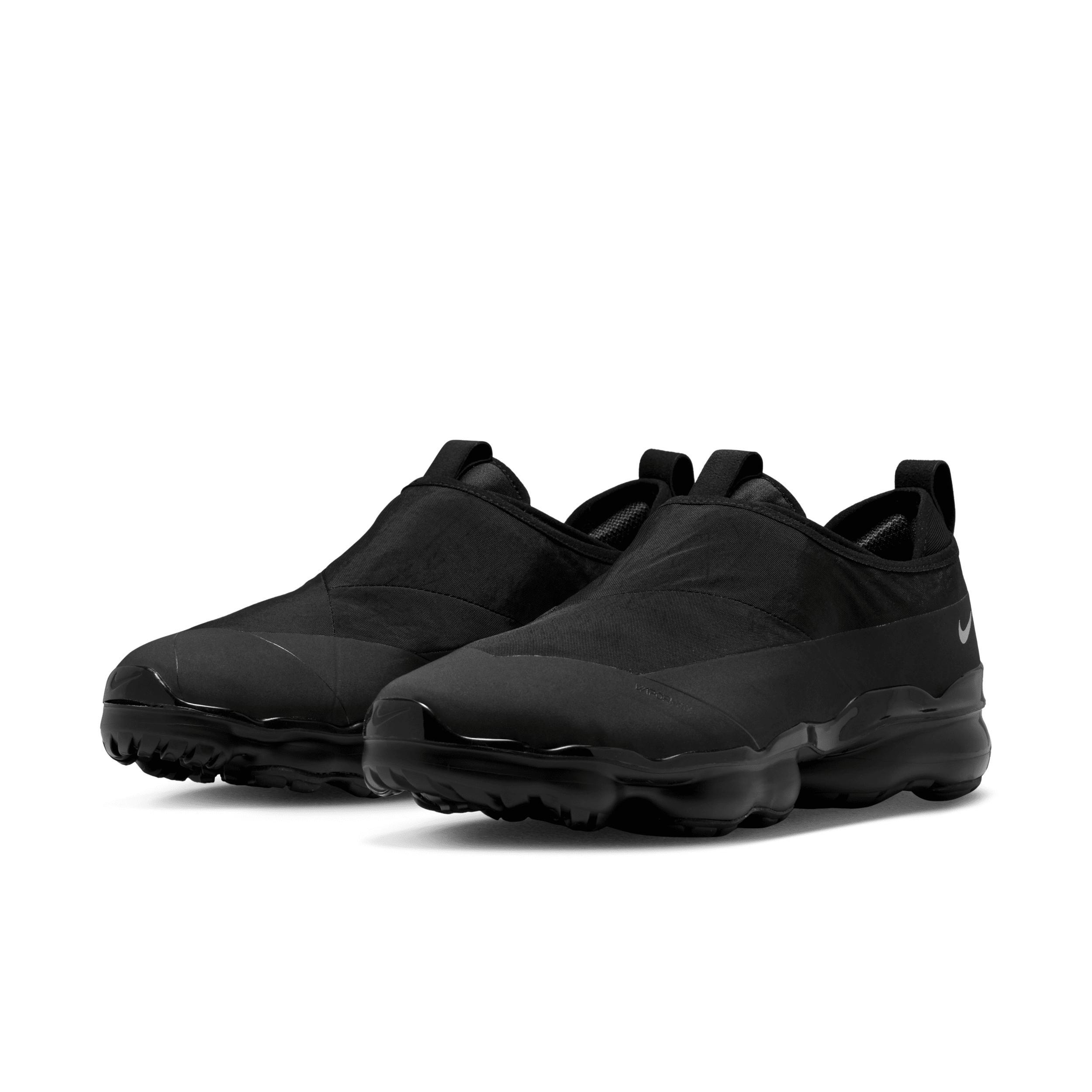 Nike Air Vapormax Moc Roam Sneaker in Black. - size 7.5 (also in 10, 10.5, 11, 11.5, 12, 7, 8, 8.5, 9, 9.5) Product Image