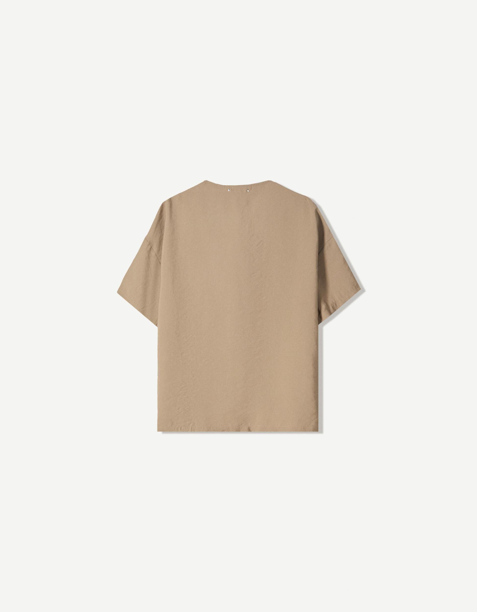 Flowing oversize short sleeve shirt Product Image
