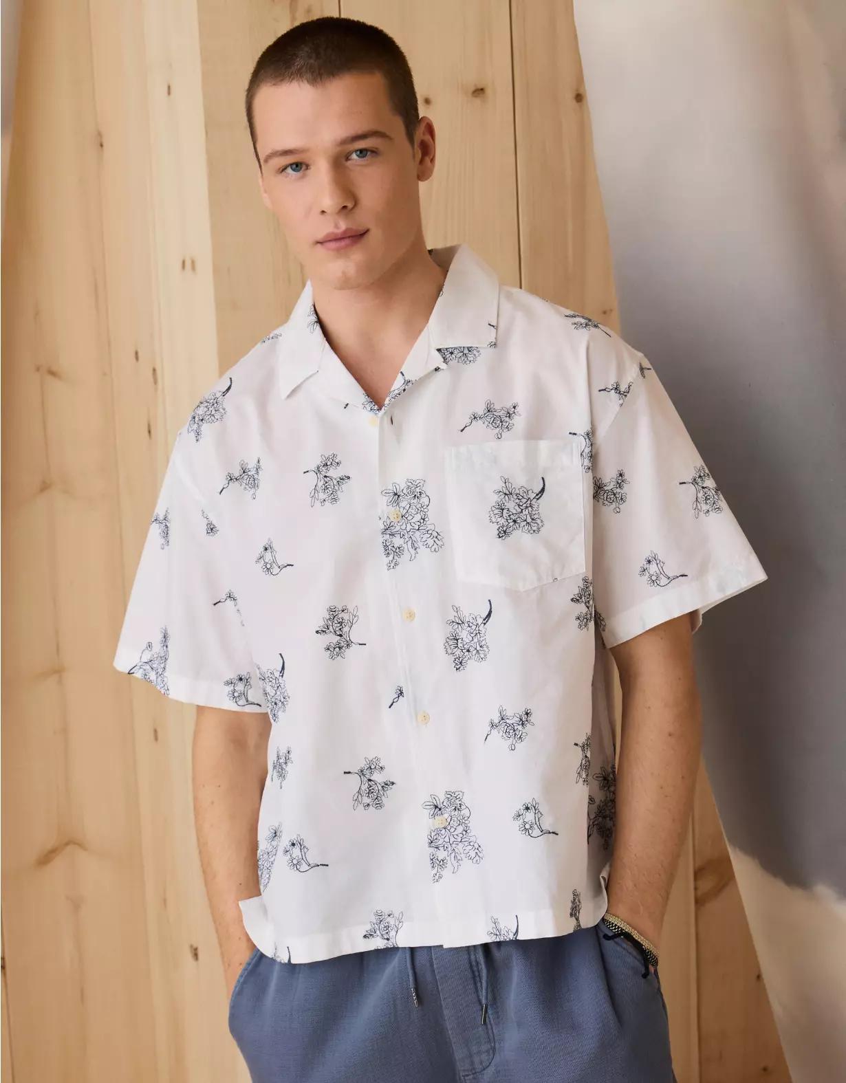 AE Poolside Floral Button-Up Shirt Product Image