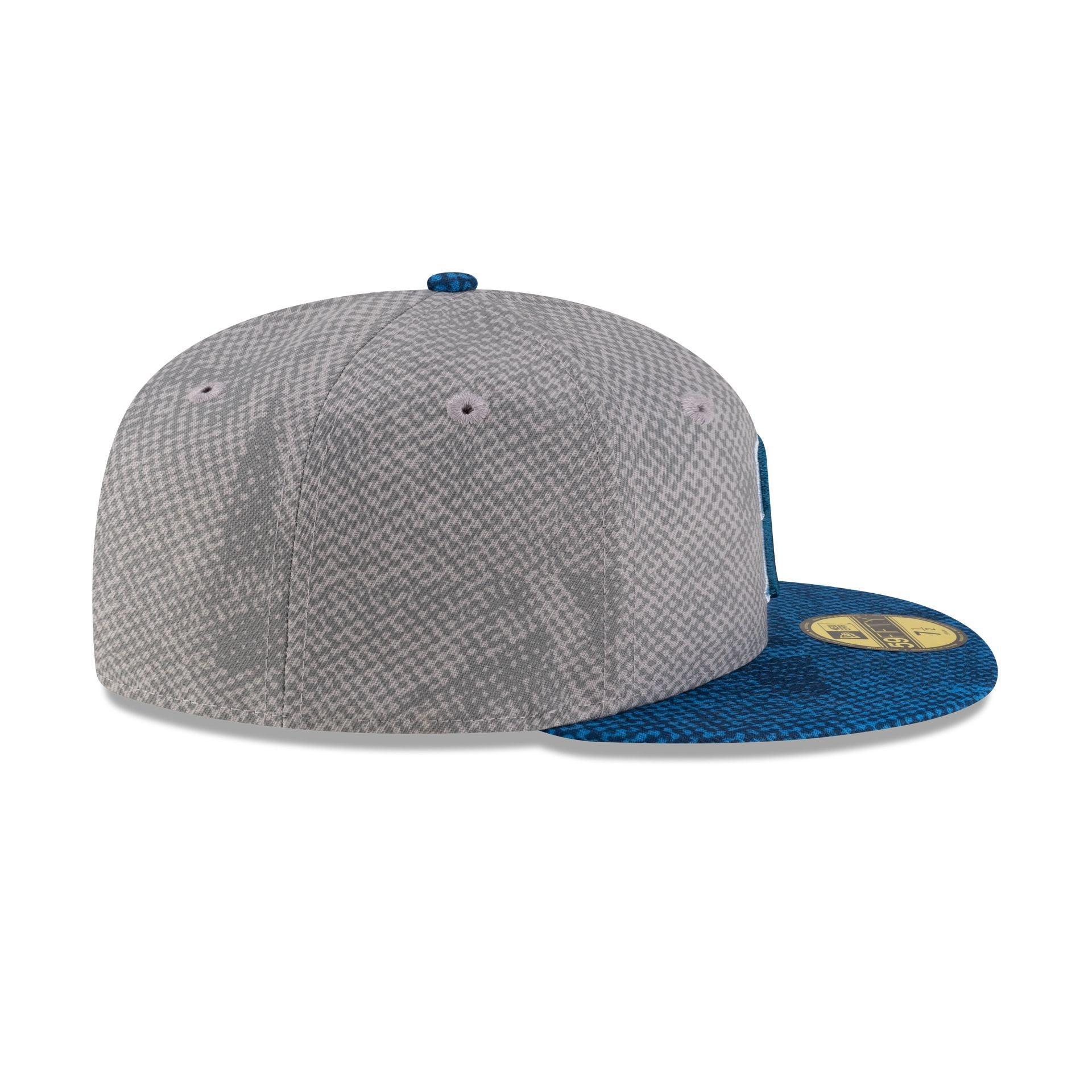 Kansas City Royals 2025 Clubhouse Alt Black 59FIFTY Fitted Hat Male Product Image