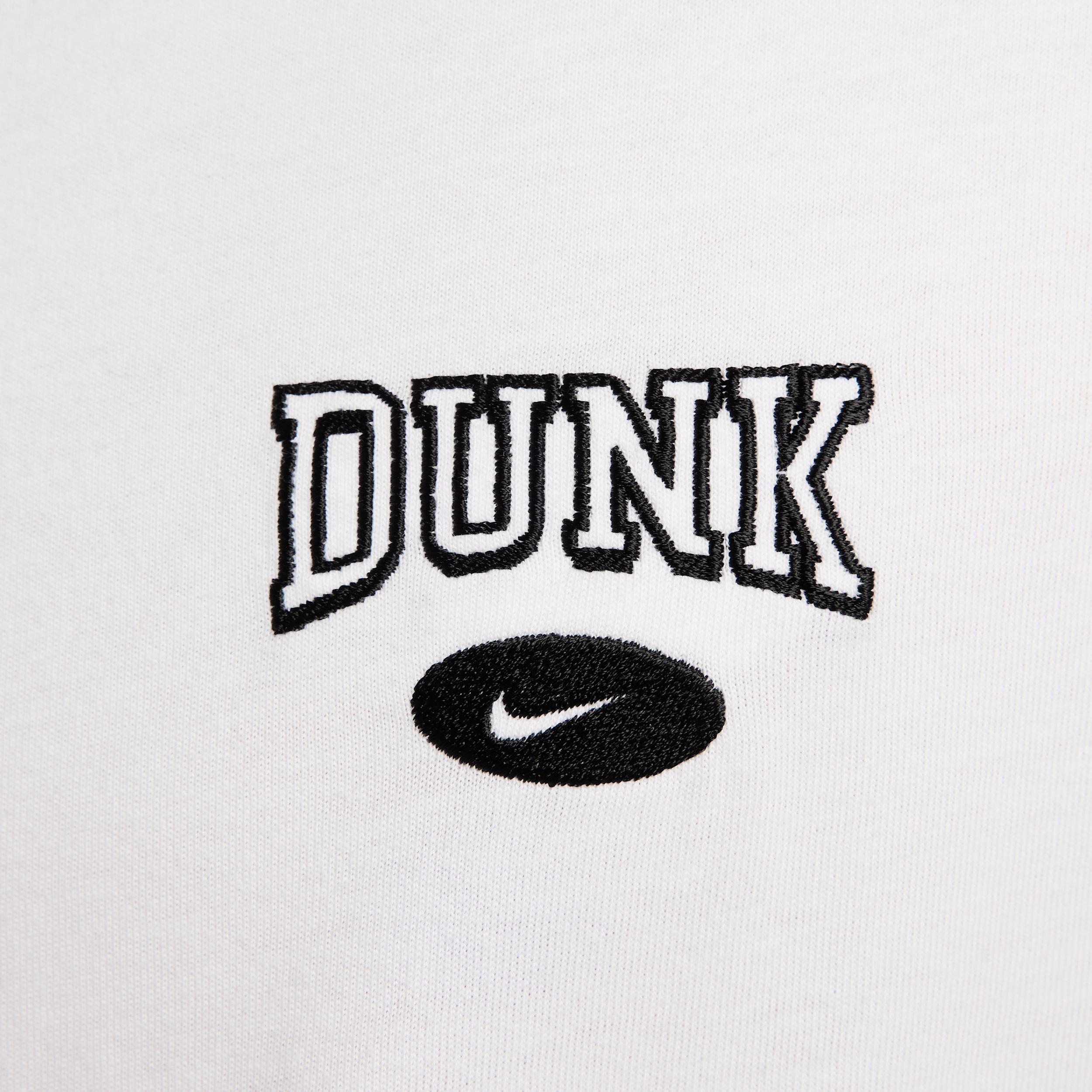 Nike Sportswear T-Shirt Product Image