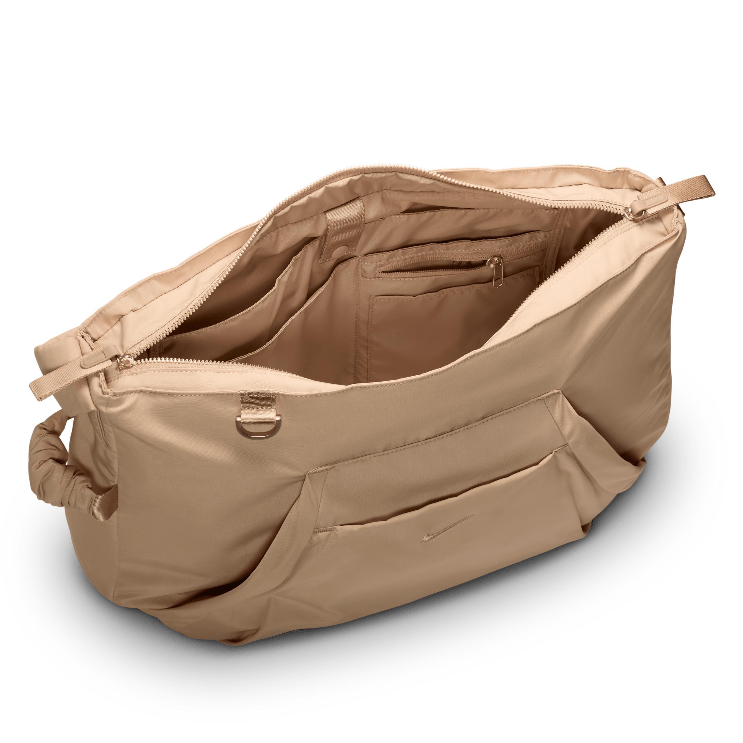Nike One Tote Bag (25L) Product Image