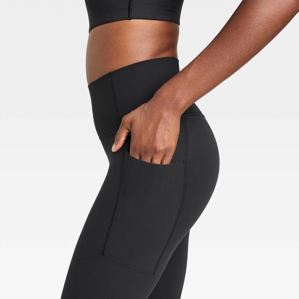 Womens Everyday Soft Ultra High-Rise Pocketed Leggings - All In Motion Black 2X: Moisture Wicking, UPF 50+ Product Image