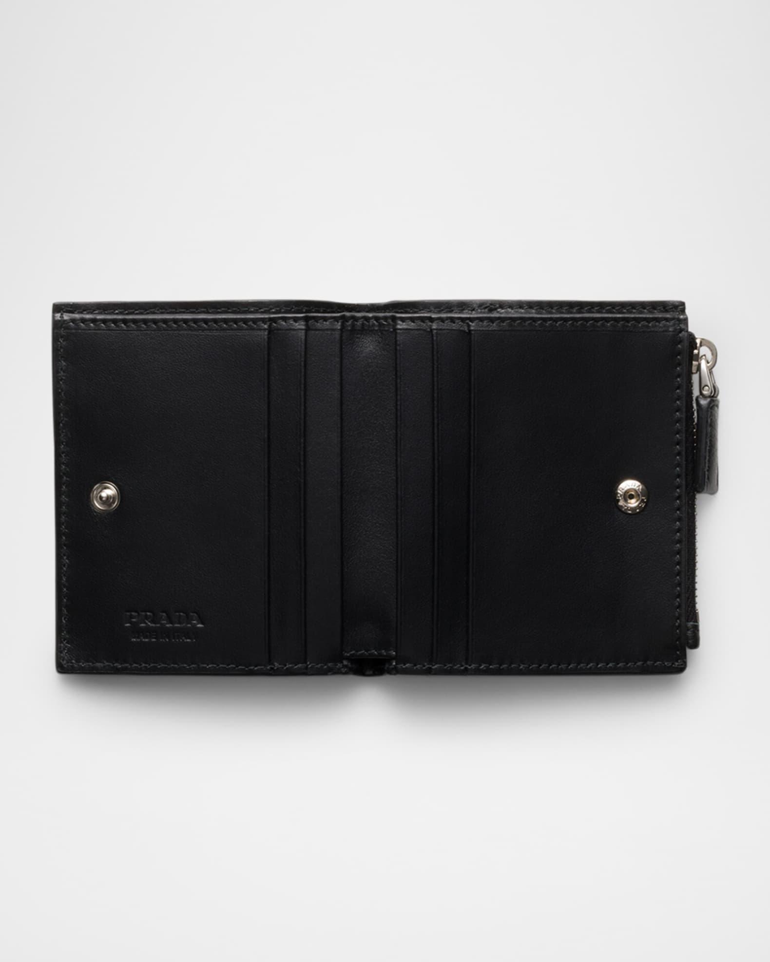 Men's Small Leather Bifold Wallet Product Image
