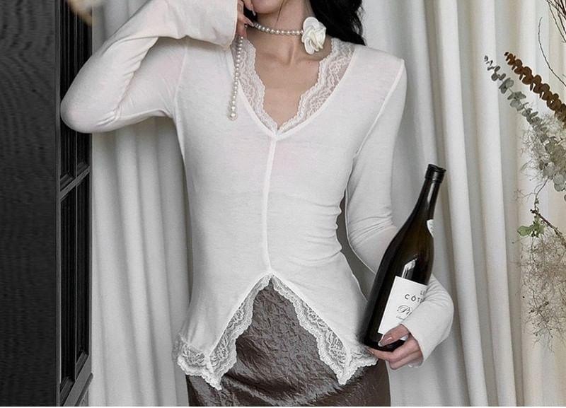Long-Sleeve V-Neck Lace Trim Top Product Image