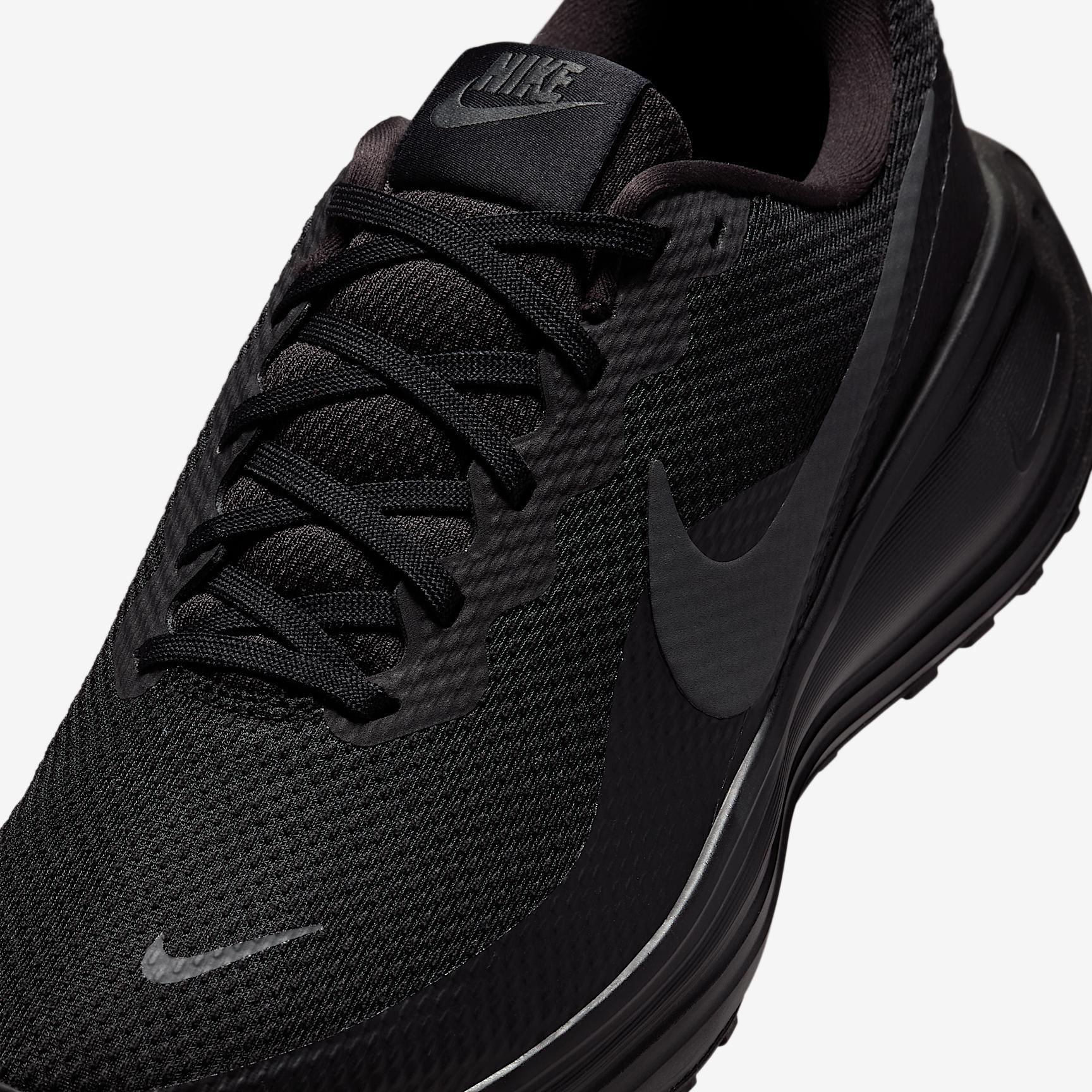 Nike Men's Revolution 8 Road Running Shoes Product Image