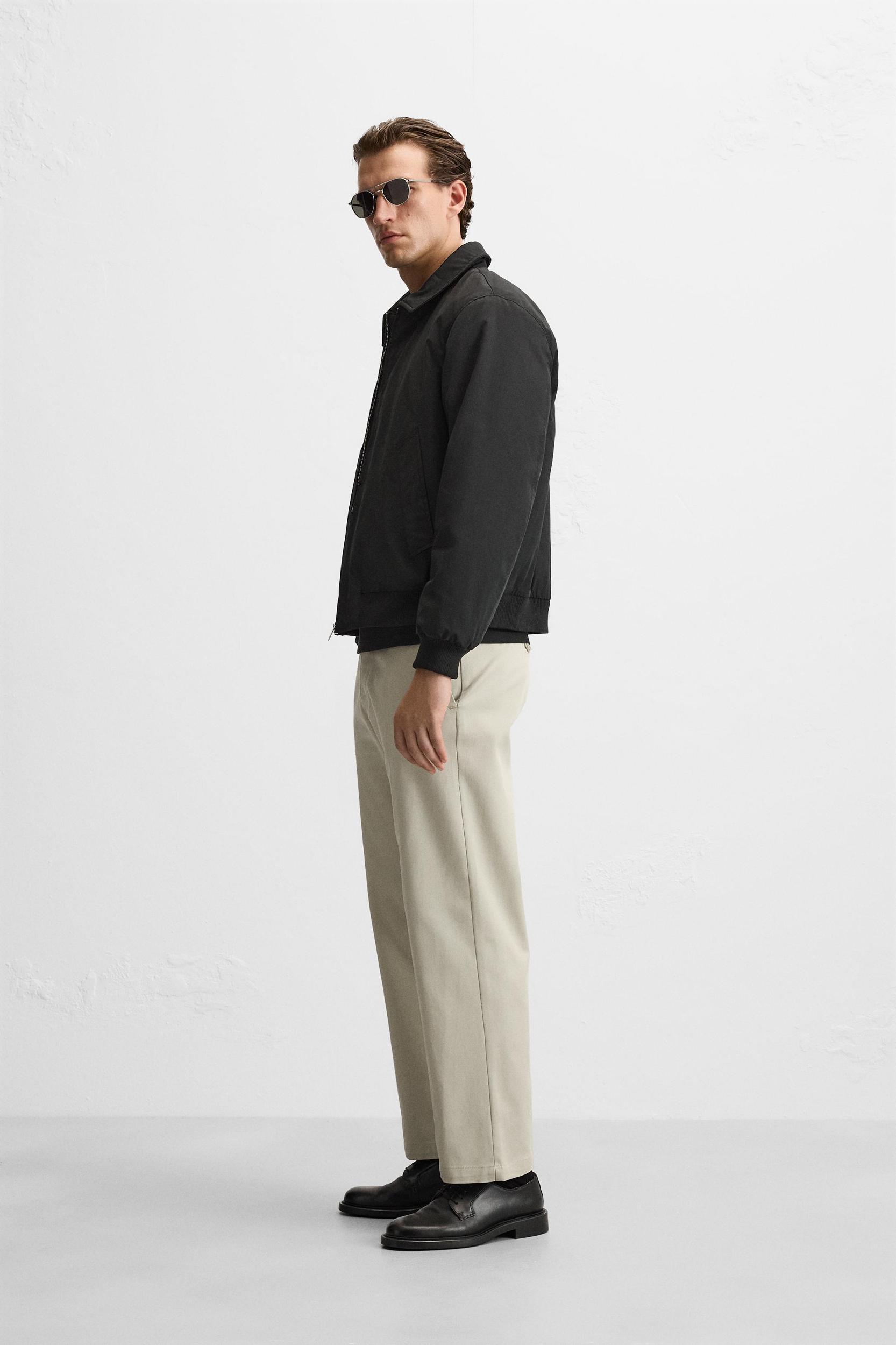 SEAM DETAIL STRUCTURED PANTS Product Image