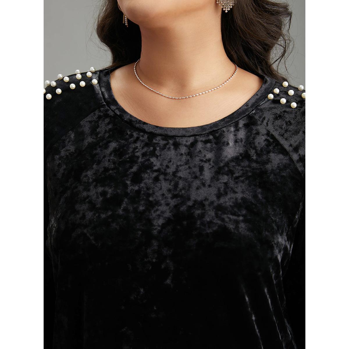 Plus Size Solid Velvet Pearl Beaded Raglan Sleeve Sweatshirt Women Black Elegant Elastic cuffs Round Neck Dailywear Sweatshirts BloomChic 14-16/1X Product Image