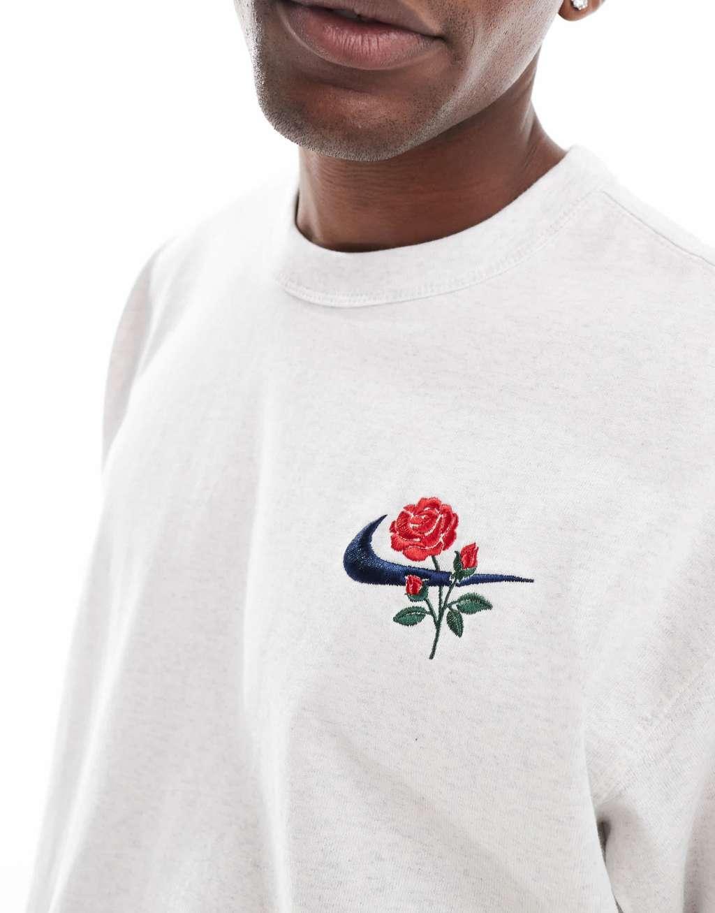 Nike Rose Swoosh logo t-shirt in gray Product Image