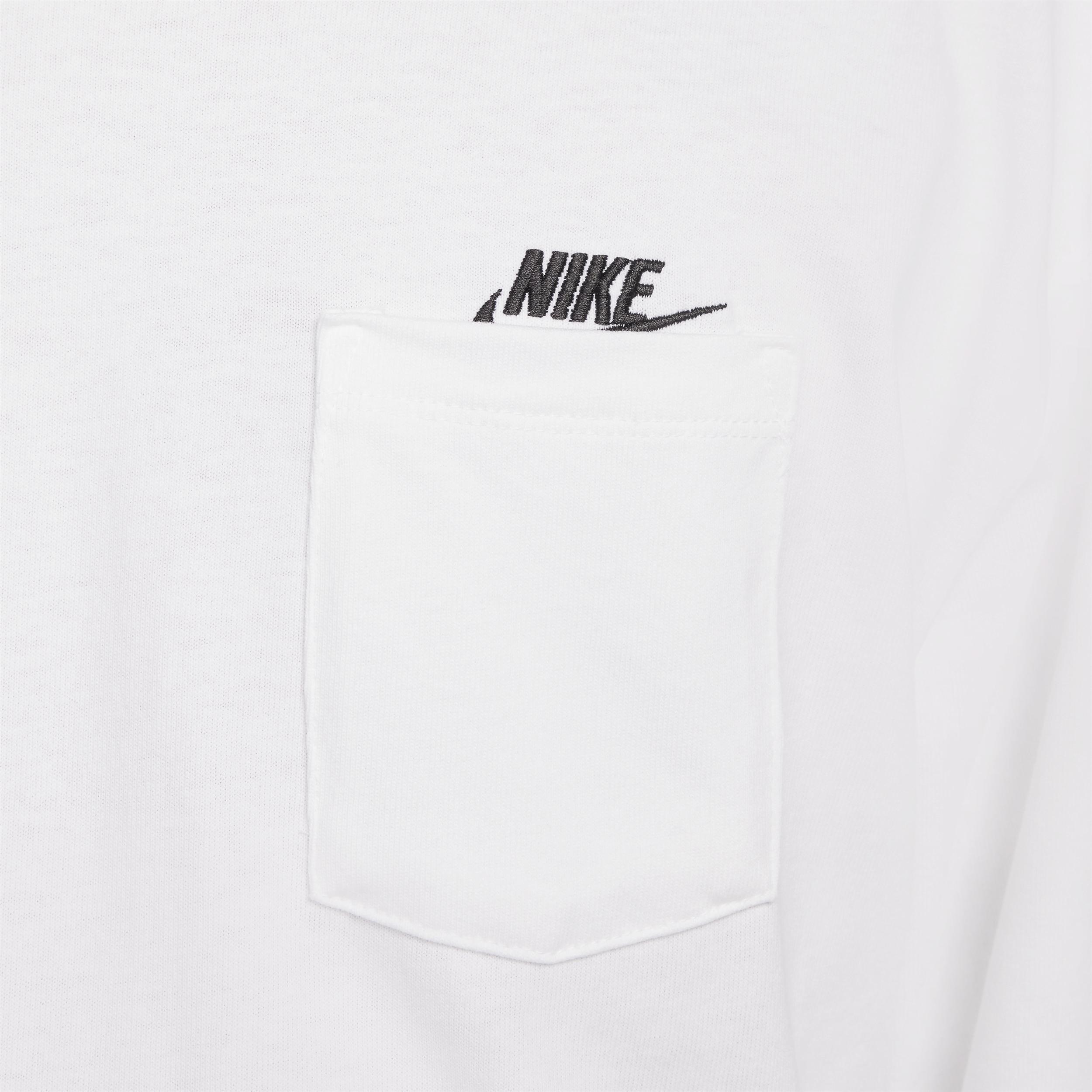 Men's Nike Sportswear Premium Essentials Long-Sleeve Pocket T-Shirt Product Image