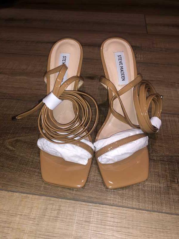 UPLIFT CAMEL PATENT - SM REBOOTED Female Product Image
