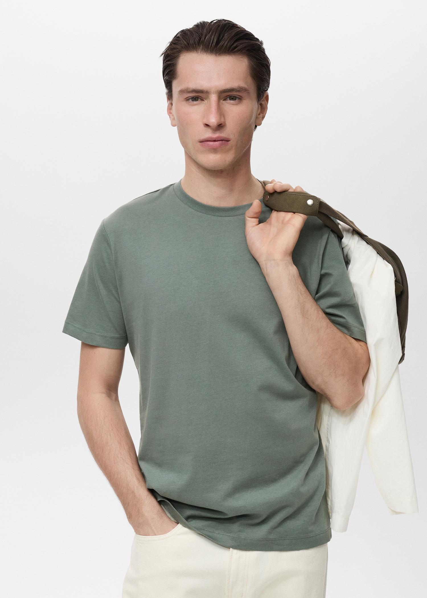 100% cotton slim-fit t-shirt - Men | MANGO USA Product Image