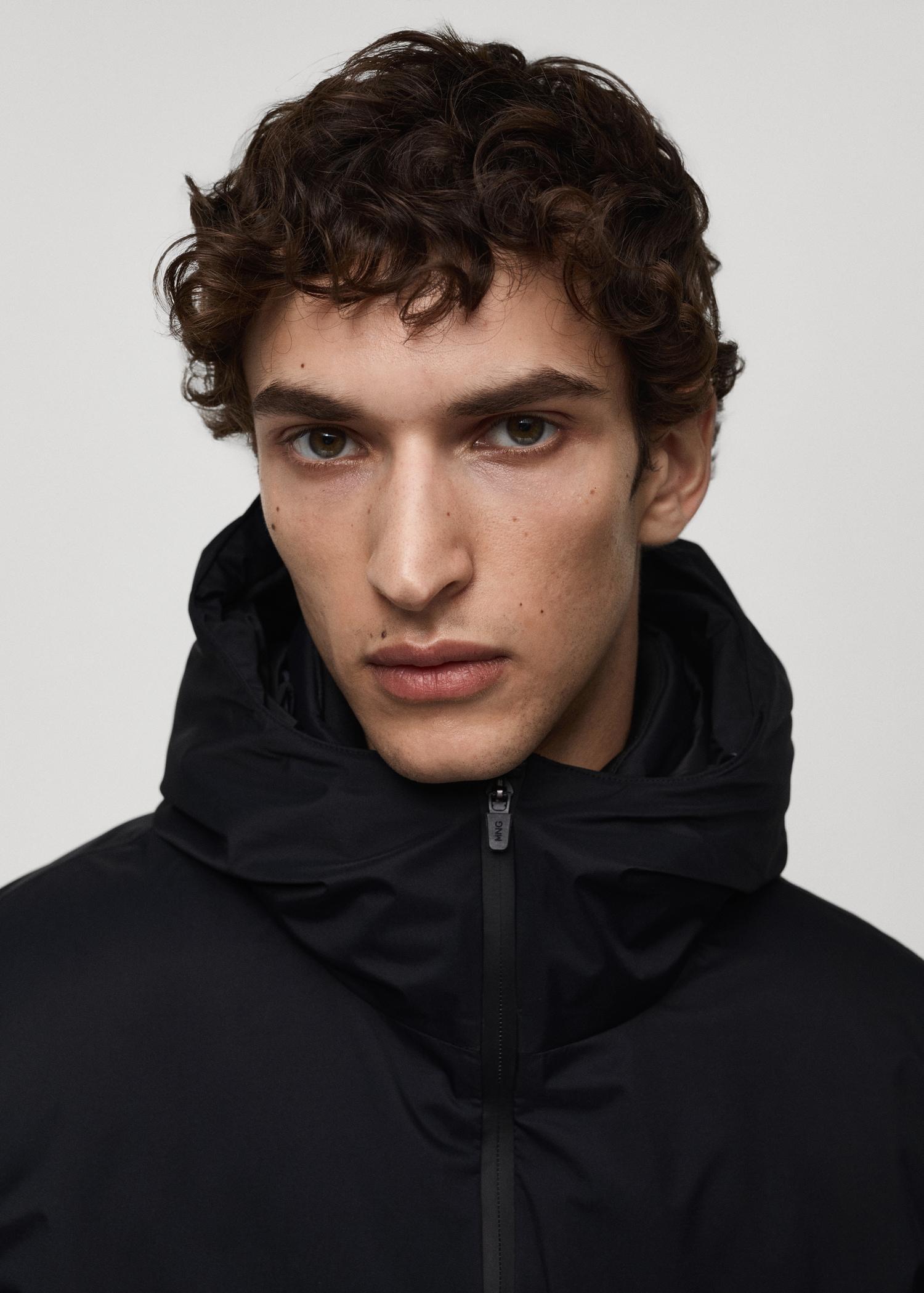 Thermoregulating waterproof padded anorak - Men | MANGO USA Product Image