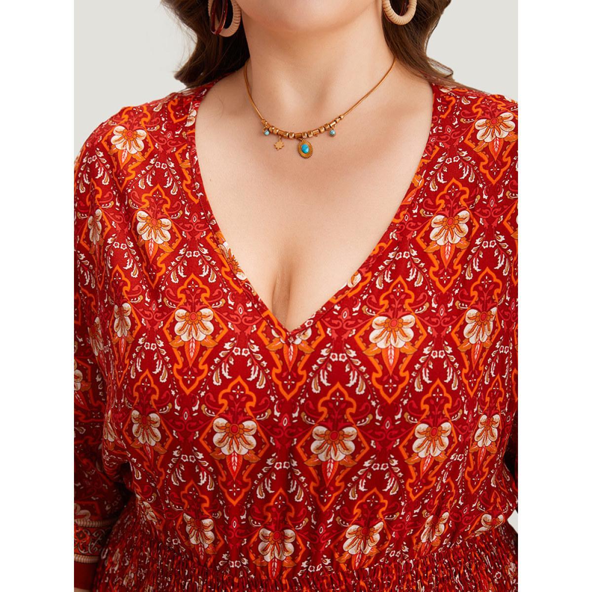 Plus Size Bandana Print Batwing Sleeve Shirred Dress Crimson Women Vacation Printed V-neck Half Sleeve Curvy Midi Dress BloomChic 30/6X Product Image
