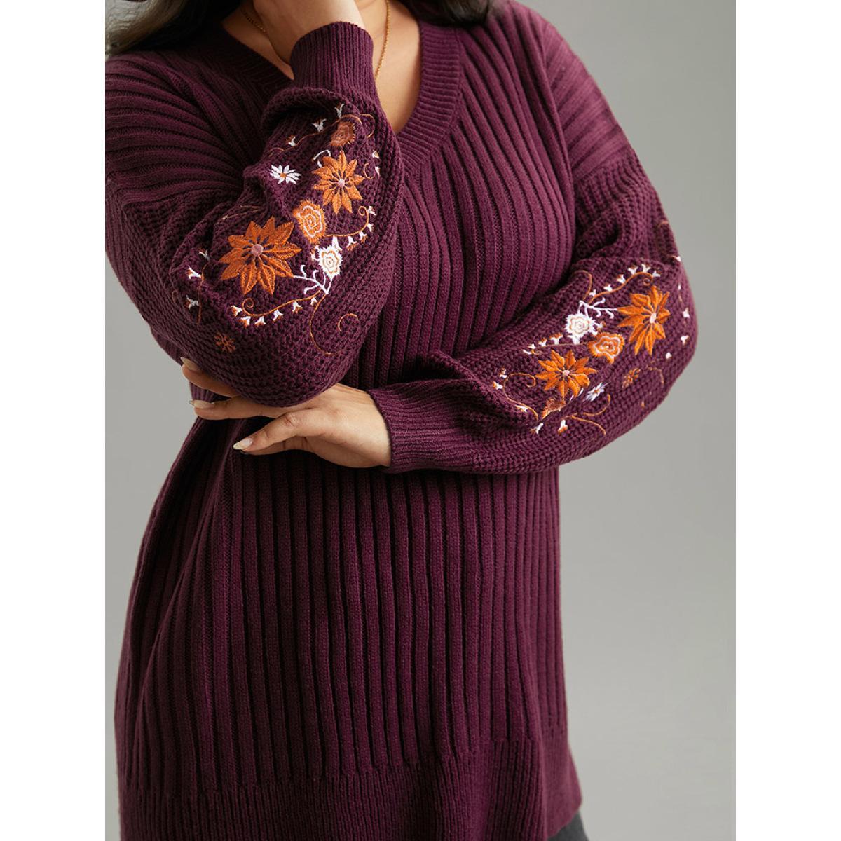Plus Size Floral Embroidered Plisse Drop Shoulder Pullover Burgundy Women Casual Loose Long Sleeve V-neck Dailywear Pullovers BloomChic 10/M Product Image