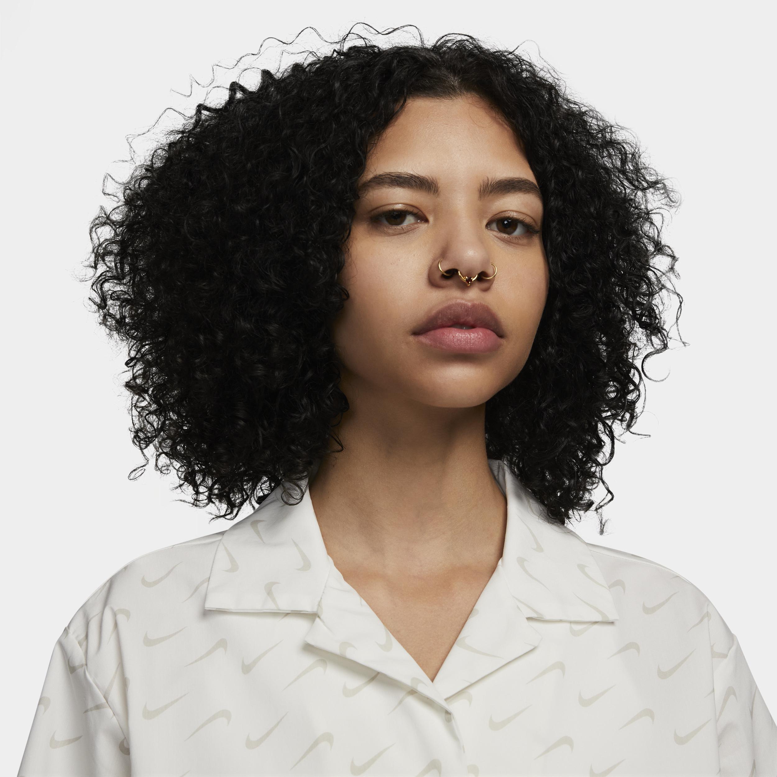 Nike Womens NSW Everyday MOD Woven Short Sleeve Top Product Image