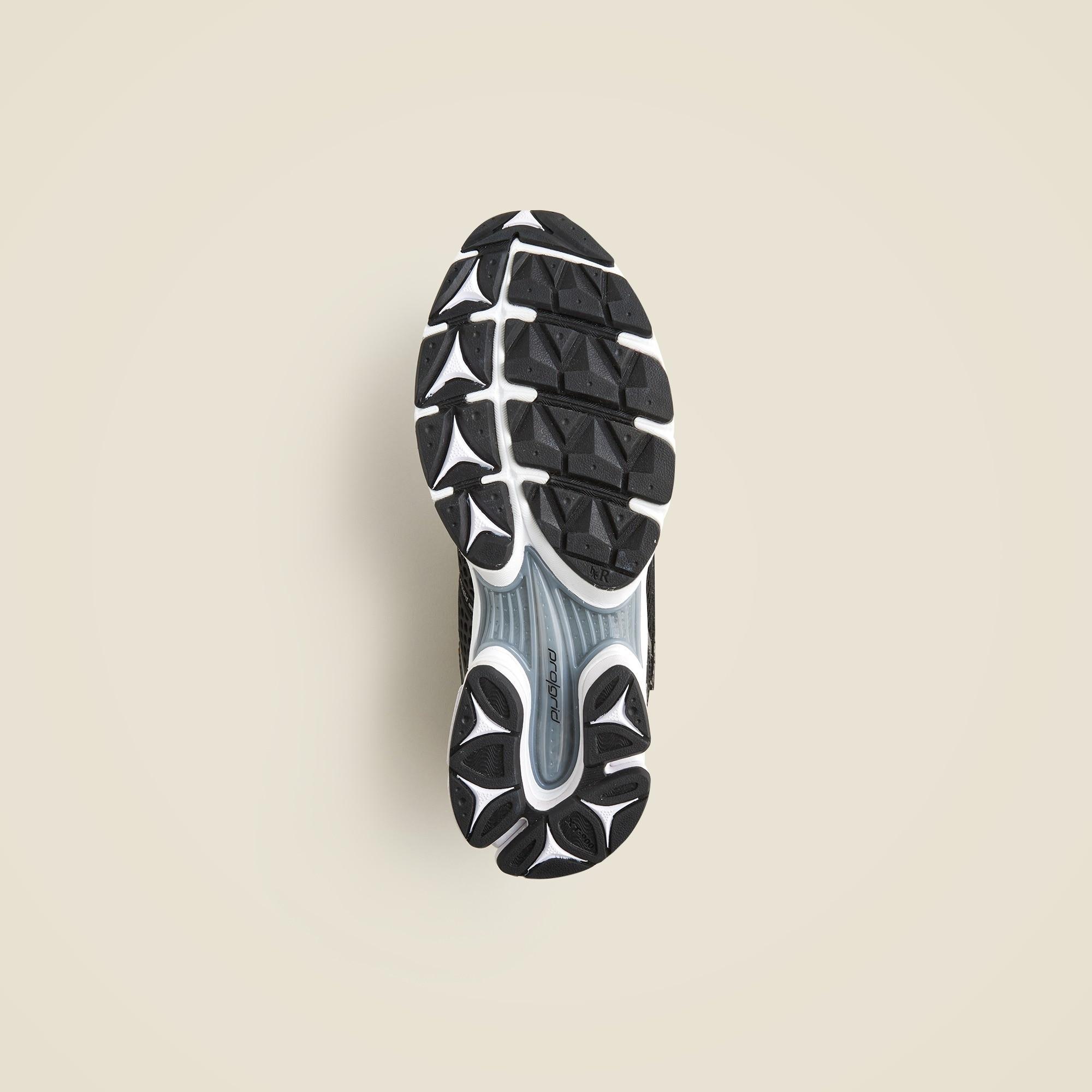 Saucony® ProGrid Triumph 4 sneakers Product Image