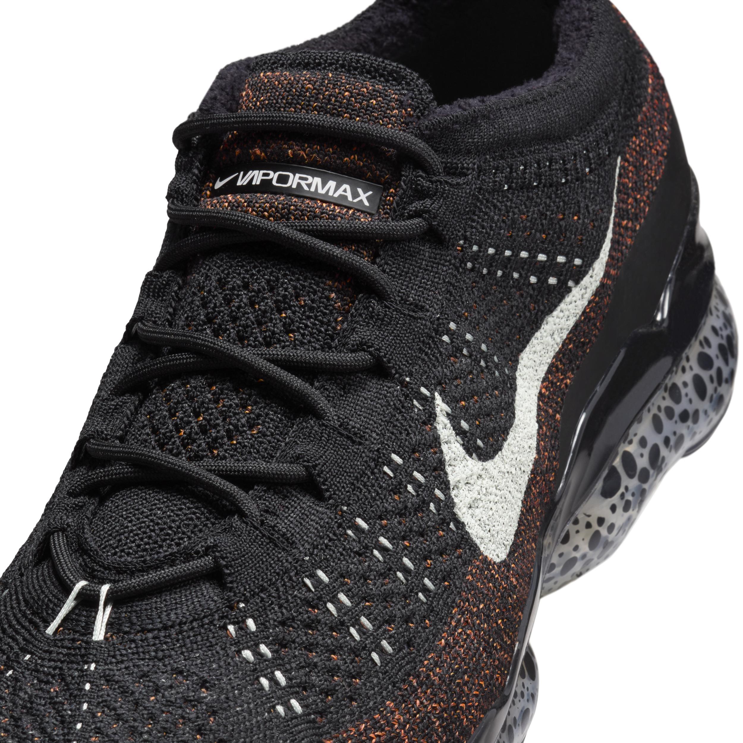 Nike Men's Air VaporMax 2023 Flyknit Electric Shoes Product Image