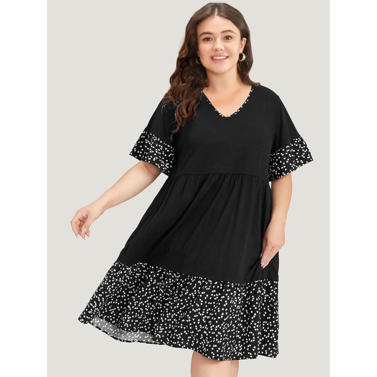 Plus Size Supersoft Essentials Heart Print Patchwork Flutter Trim Dress Black Women Casual Gathered V-neck Short sleeve Curvy Midi Dress BloomChic 10/M Product Image