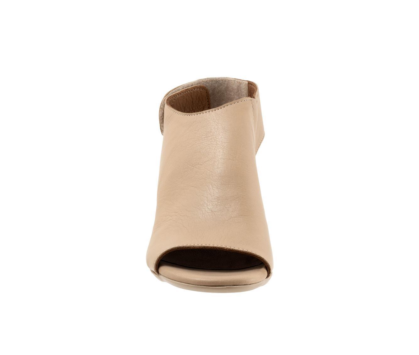 Women's Bueno Rachel Dress Sandals Product Image
