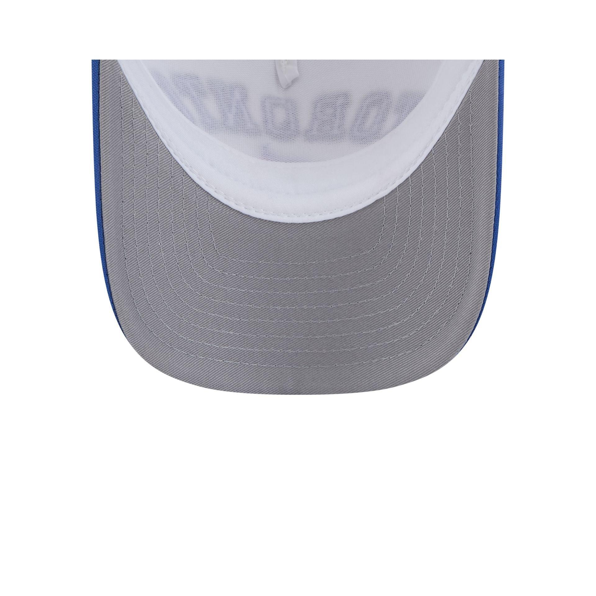 Toronto Blue Jays Chrome Arch 9FORTY M-Crown A-Frame Trucker Hat Male Product Image