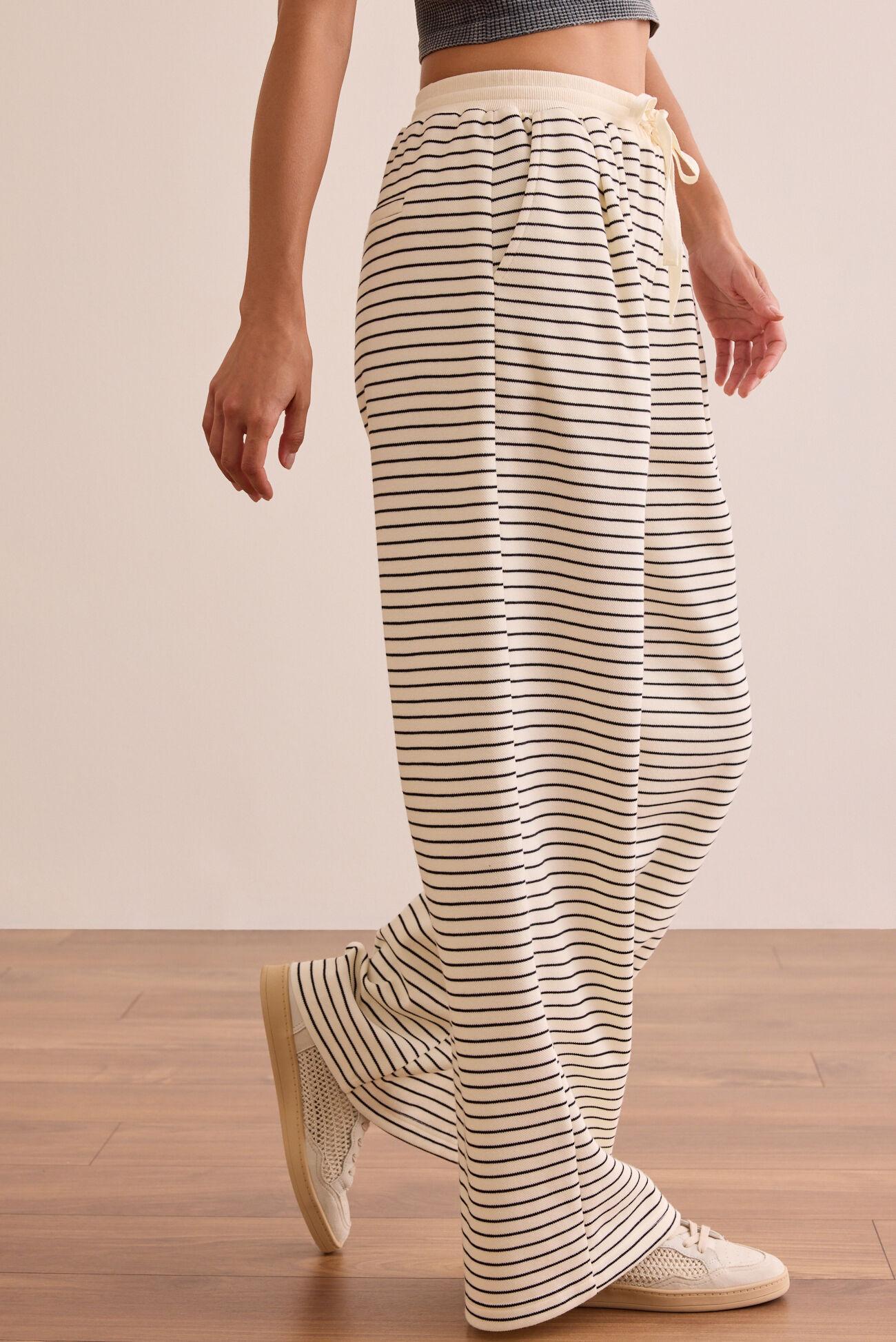 Stride Lounge Pants Product Image