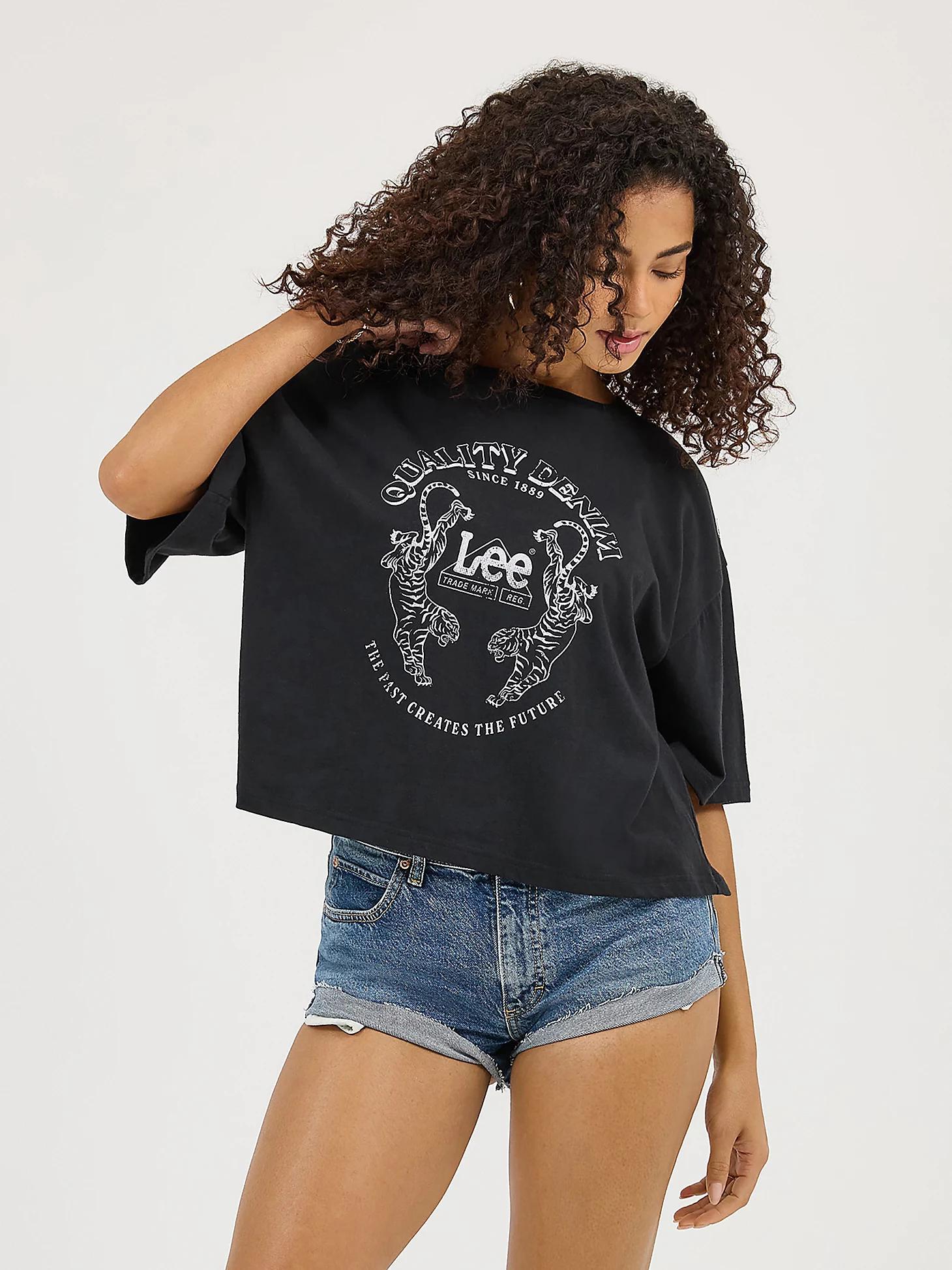Women's Quality Denim Tiger Boxy Crop Graphic Tee | Women's Tops & Tees | Lee® Product Image