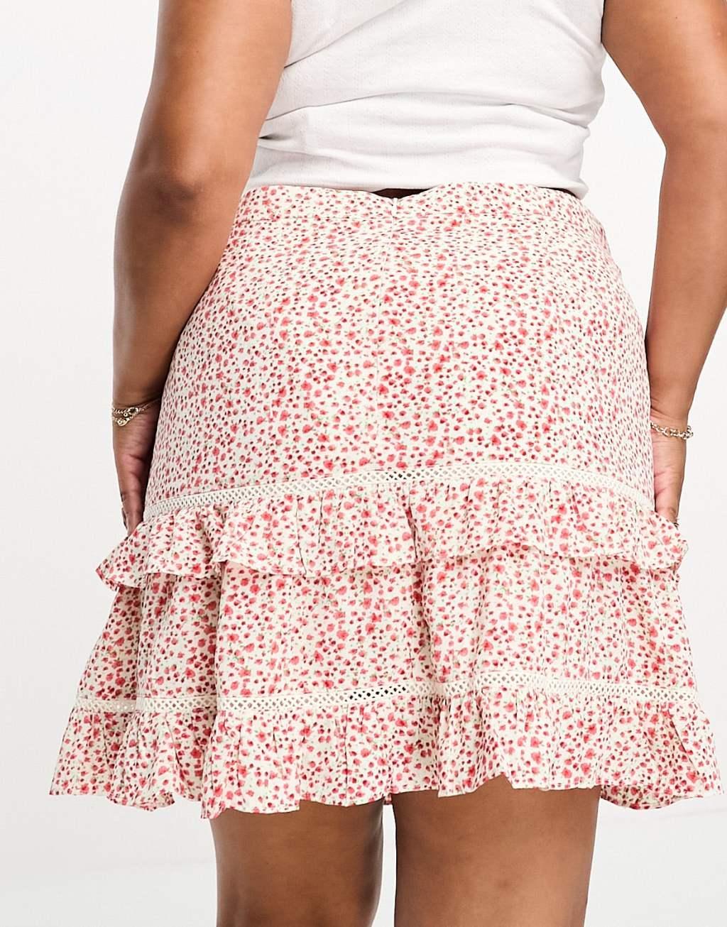 Glamorous Curve tiered mini flippy skirt Product Image