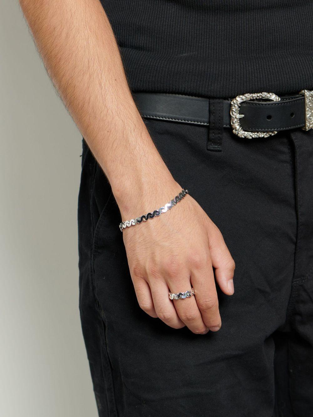 Infinity Loop bracelet Product Image
