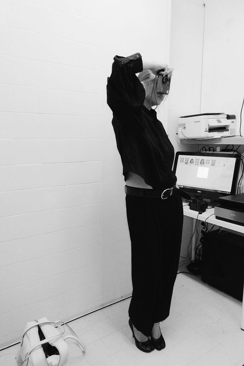 High Waist Cropped Pants Product Image