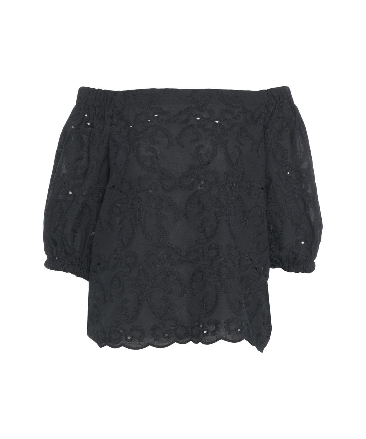 Blouse with embroideries Product Image