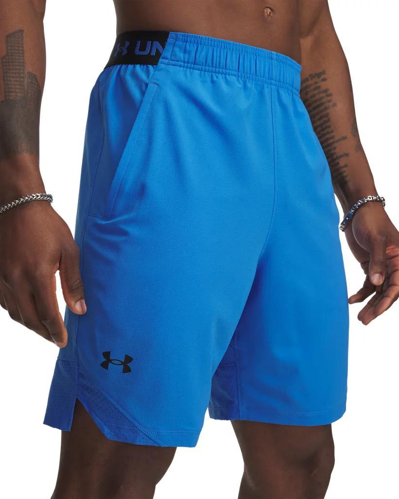 UA Vanish Woven Product Image