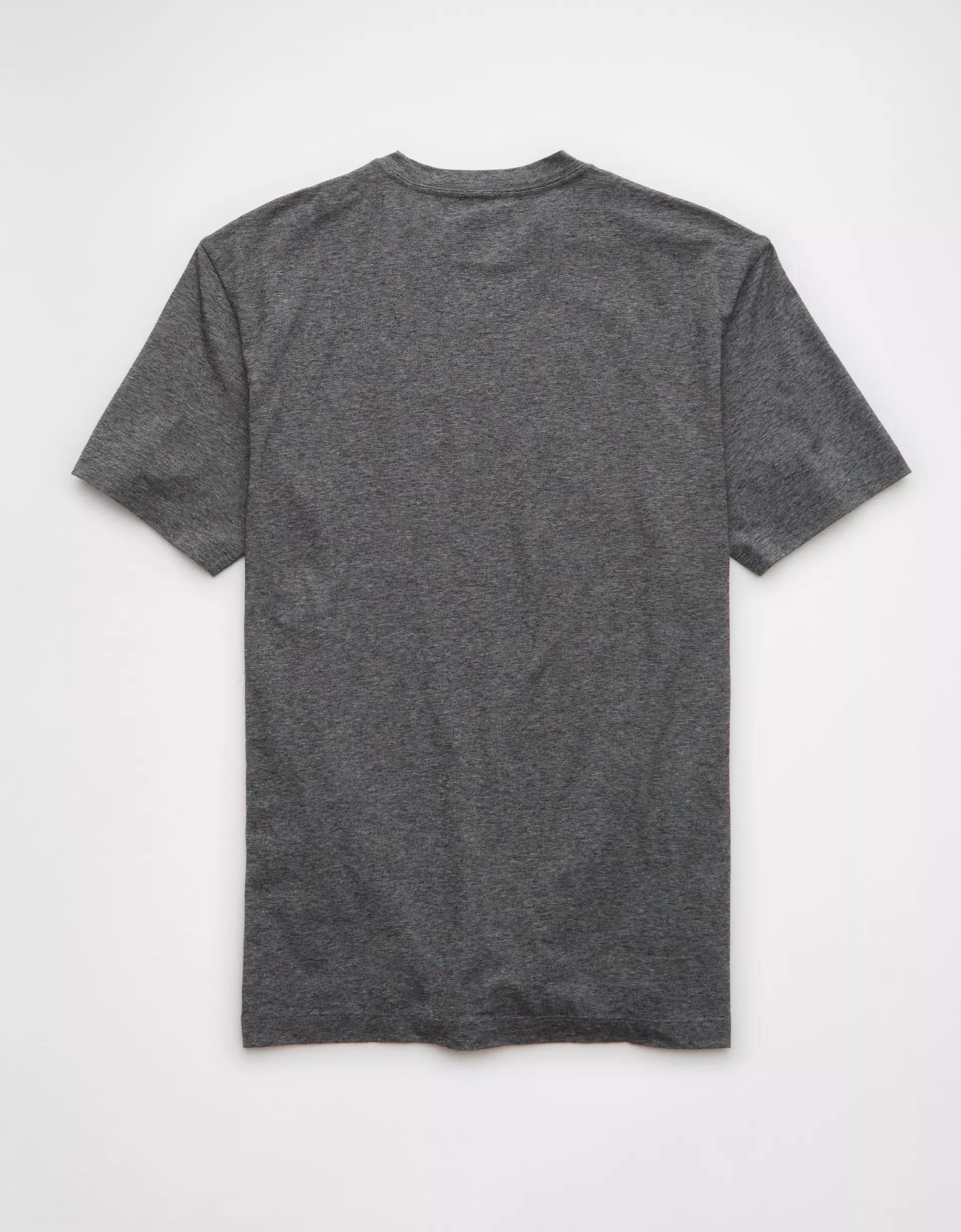 AE 24/7 Club T-Shirt Product Image