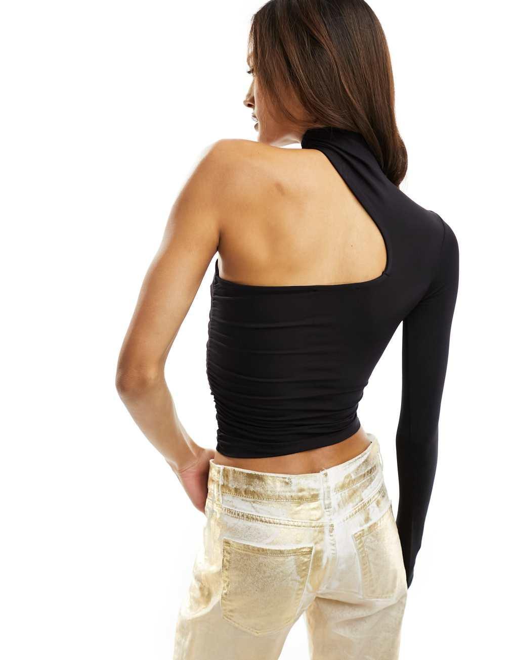 Pull & Bear asymmetric one shoulder cut out long sleeved top Product Image