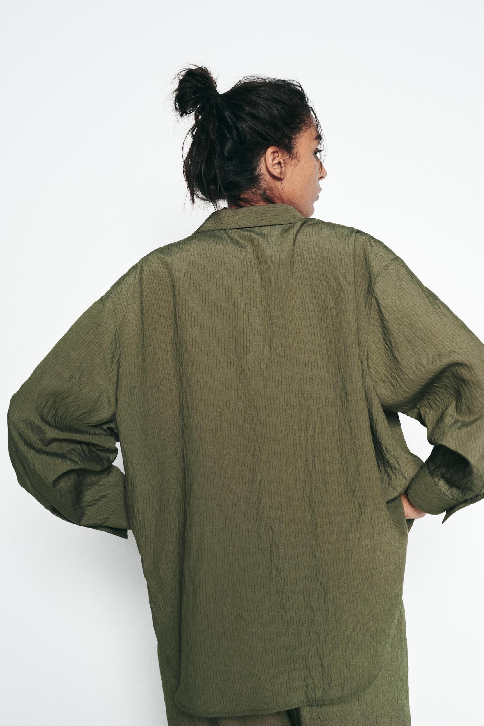 FINE STRIPED SHIRT Product Image