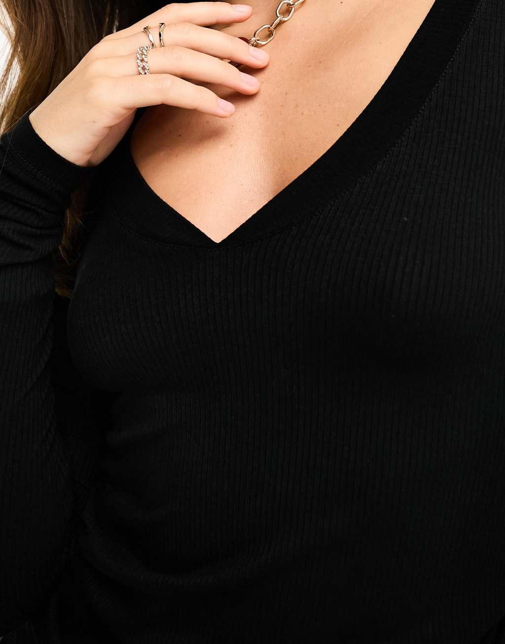 River Island long sleeve fitted v-neck top Product Image