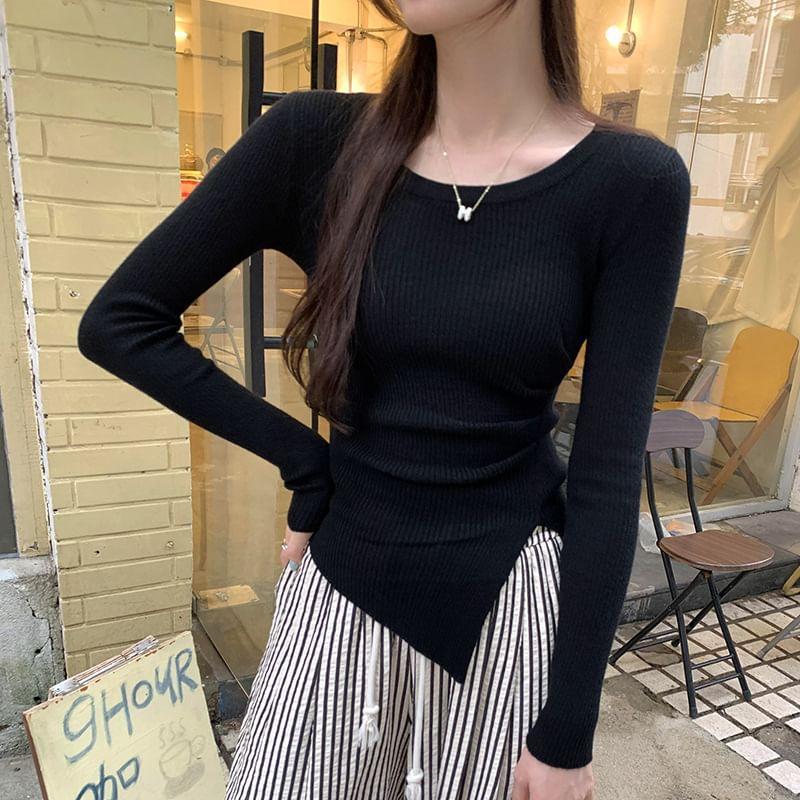 Long-Sleeve Crewneck Asymmetrical Plain Knit Top Product Image