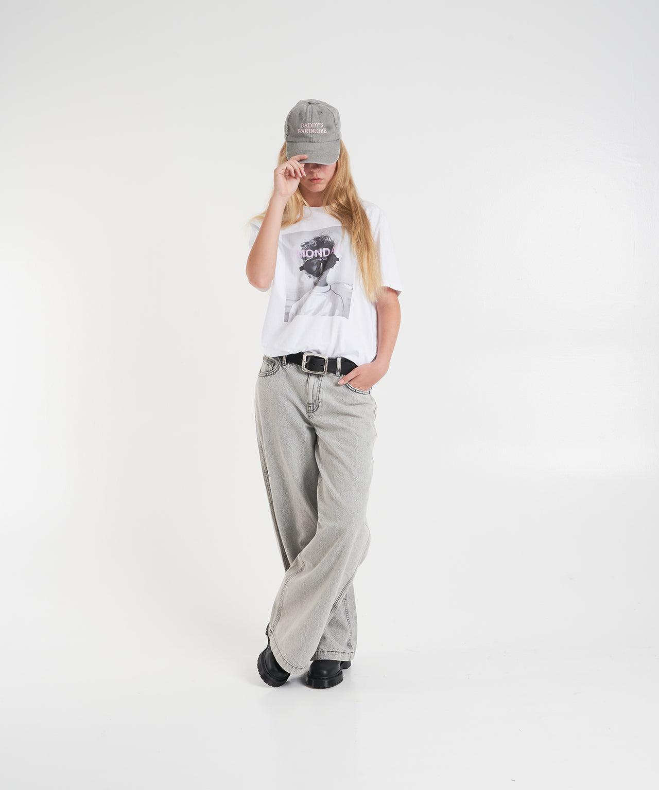 T-shirt 'Monday' Product Image