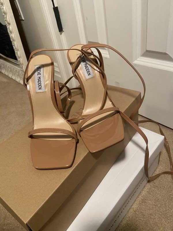 UPLIFT CAMEL PATENT - SM REBOOTED Female Product Image