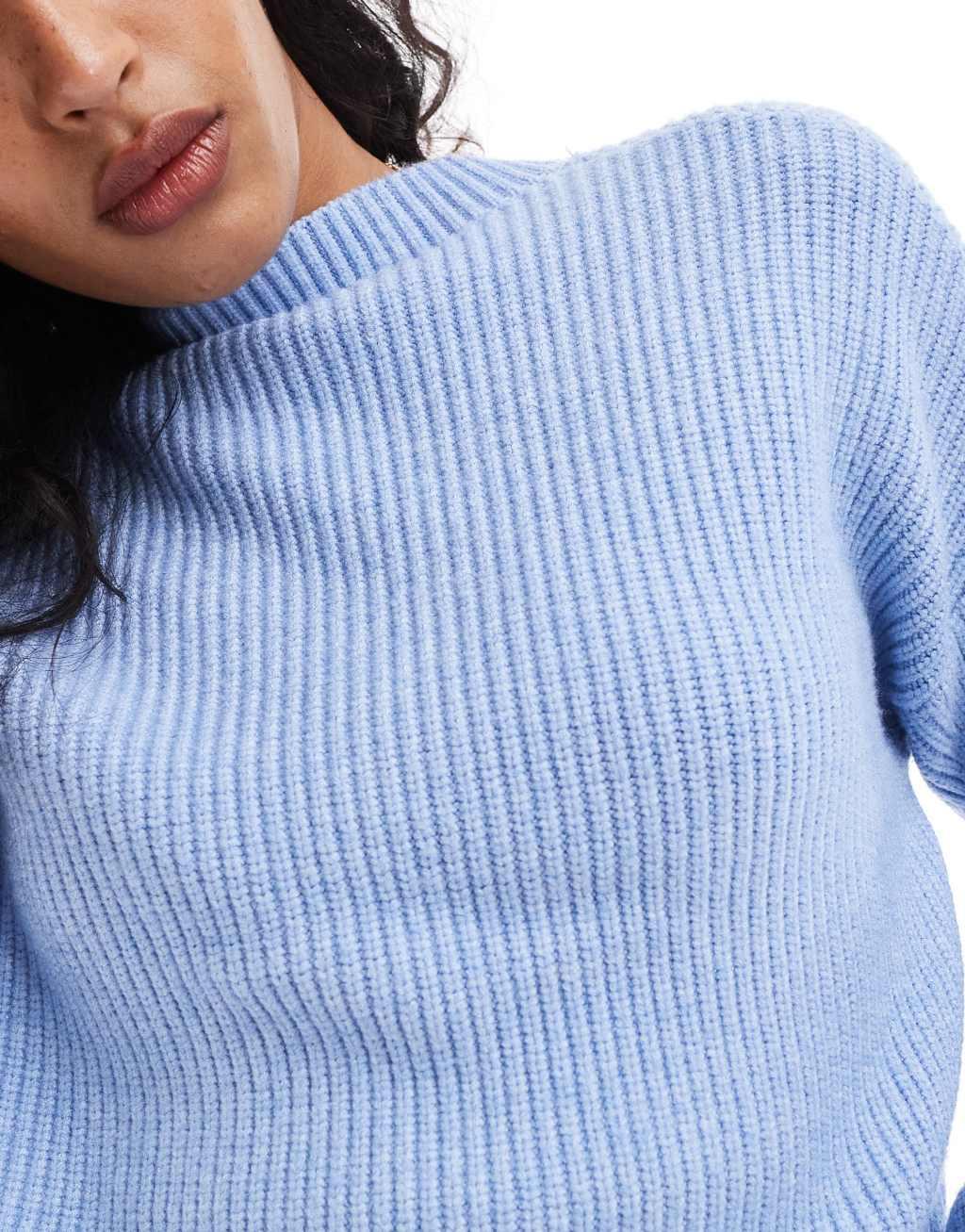 Pull&Bear ribbed seam detail knitted sweater in light blue Product Image