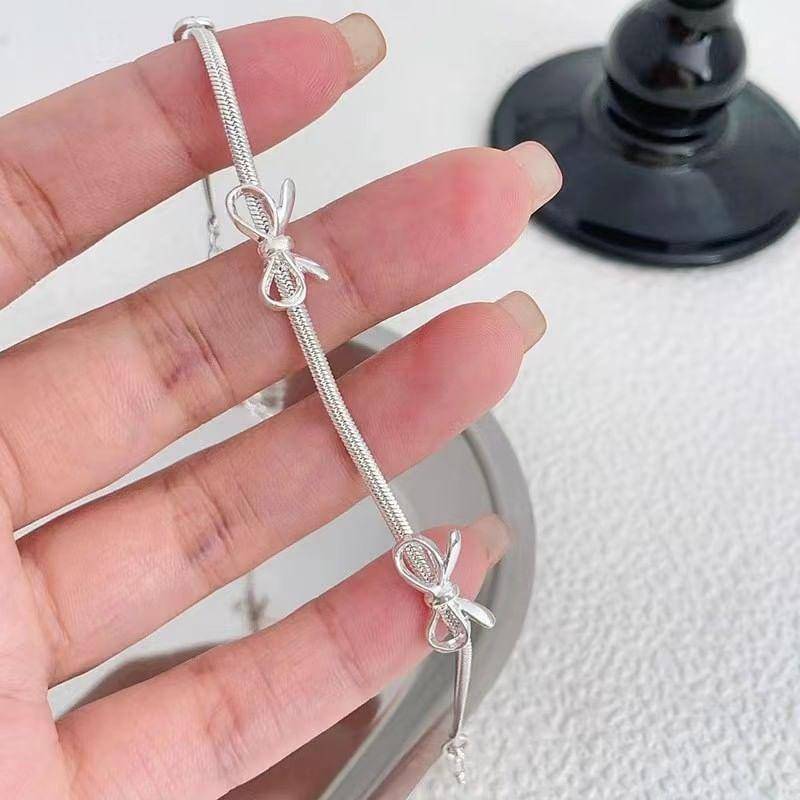 Bowknot Necklace Product Image