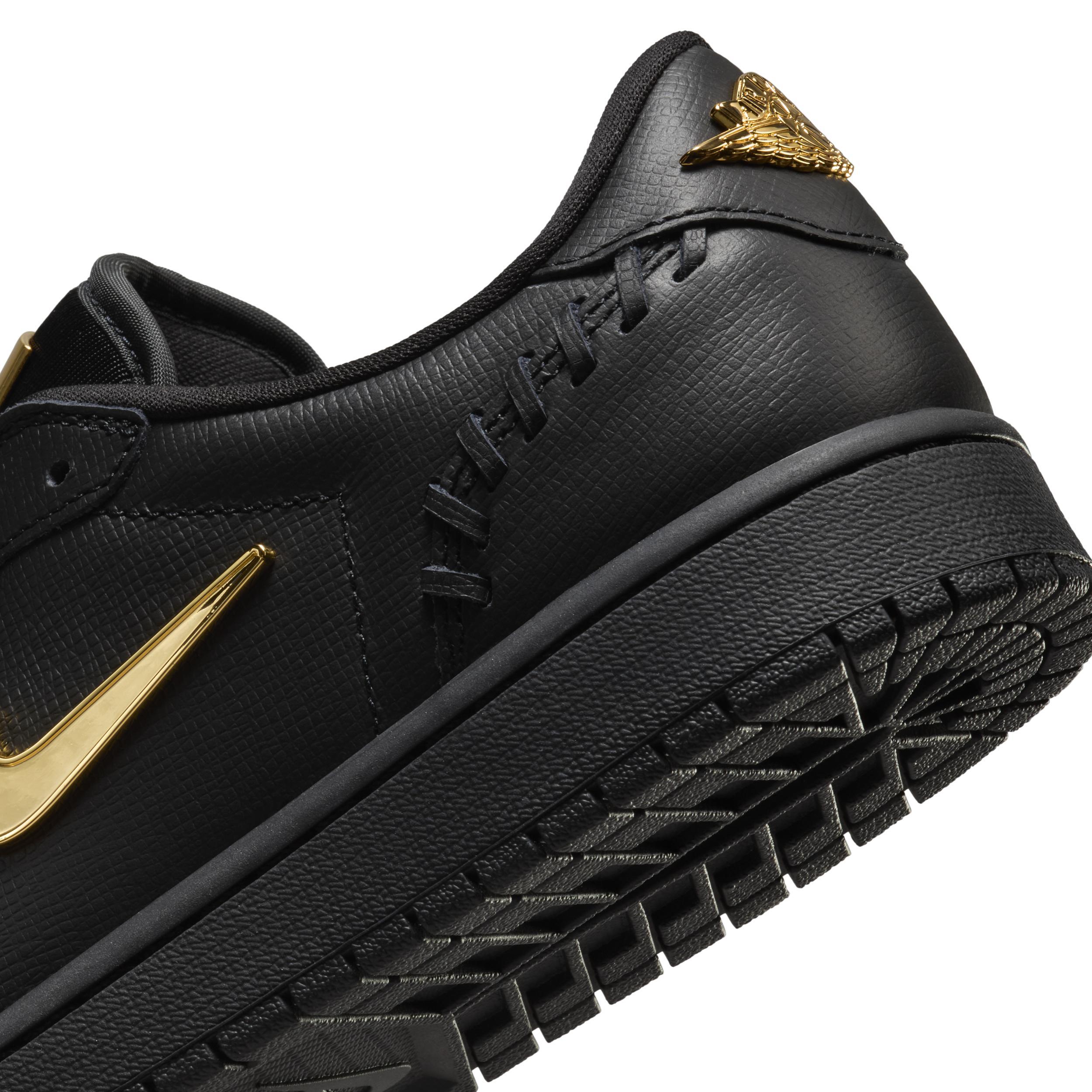 Women's Air Jordan 1 Low Method of Make Shoes Product Image